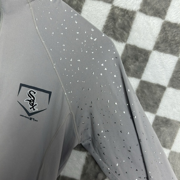Under Armour Large / L Semi-Fitted Heat Gear White Sox Long Sleeve Thermal - Picture 6 of 11